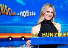 Michelle Hunziker, futuro lontano da Mediaset? Ecco cosa farà dopo Striscia la Notizia. Rumor Michelle Hunziker, futuro lontano da Mediaset? Ecco cosa farà dopo Striscia la Notizia. Rumor